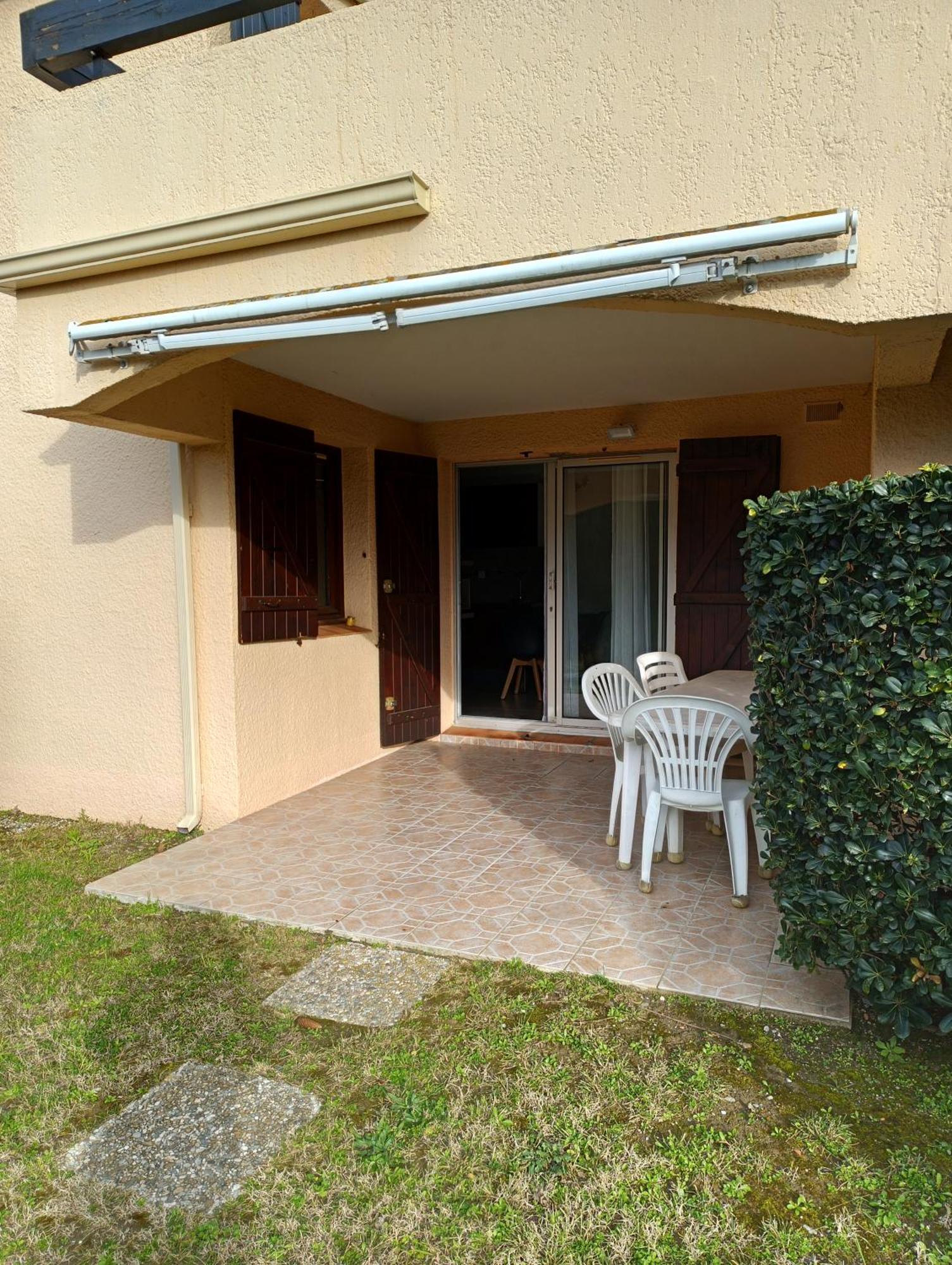 Logement Coquelicot Saint-Cyprien  Extérieur photo
